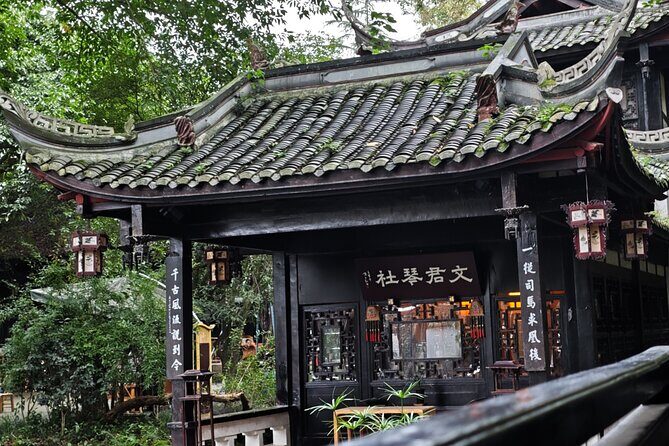 All Inclusive Private Day Tour of Chengdu Old Streets including City Top Attractions - Why This Tour Stands Out