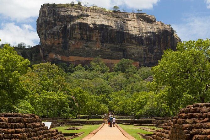 All-inclusive Sigiriya, Dambulla and Wildlife Safari from Colombo - What’s Included and What’s Not