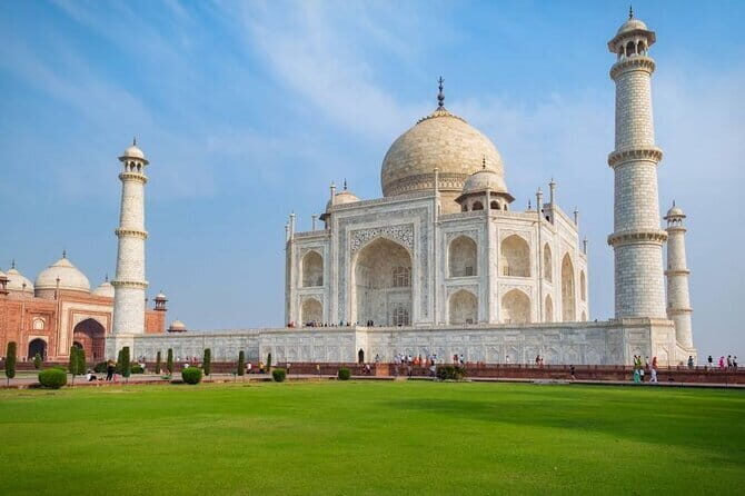 All Inclusive Taj Mahal, Agra Fort or Baby Taj Tour by SUV Car - Practical Details & Tips