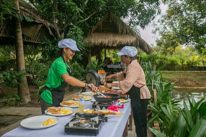 Angkor Sunrise Bike Tour with Breakfast and Lunch Included - What Makes This Tour Stand Out?