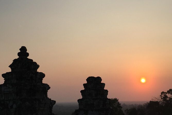Angkor Wat Bakeng Sunset by Motorcycle Private Tour - Authentic Guides Make All the Difference