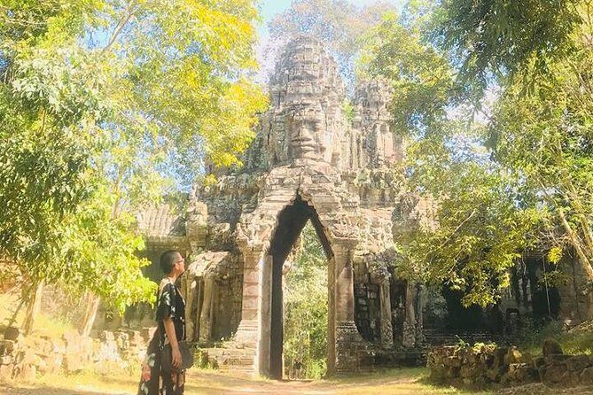 Angkor Wat Small-Group Sunrise Tour from Siem Reap - Who Is This Tour Best For?