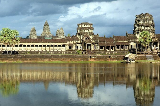 Angkor Wat Temples Tour with Entrance Ticket and Lunch - Why This Tour is a Great Choice