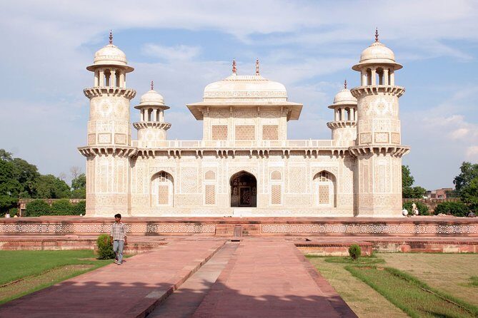 Approved Tour Guide in Agra for Full Day Sightseeing - Pricing & Value