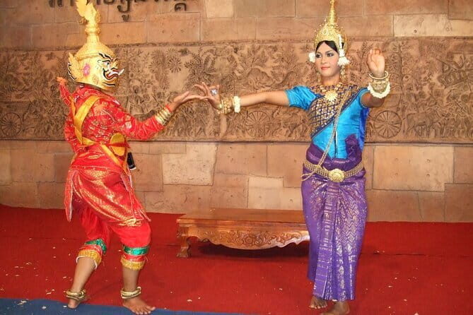 Apsara Dancing Show with Buffet Dinner Free Hotel Pick up - Analyzing the Value and Suitability