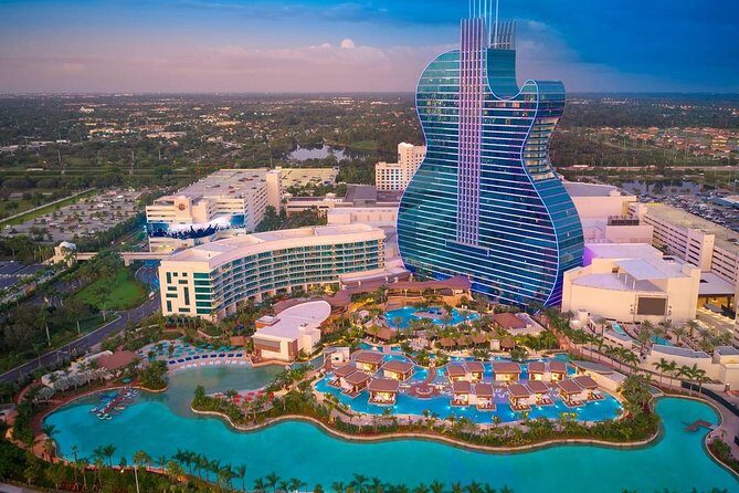 Arrival Private Transfer: Airport FLL to Hollywood Beach in Business Car - Why This Transfer Stands Out