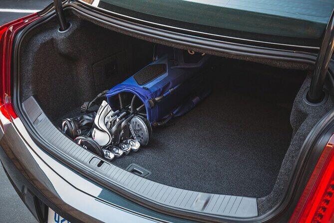 Arrival Transfer Denver Airport DEN to Denver City by Luxury Car - Experience at the Airport - Meet & Greet Service
