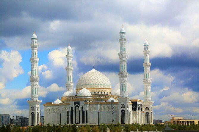 Astana Unveiled: A City Comfort tour with Lunch and Winetasting - The Experience: What It Means for You
