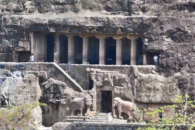 Aurangabad Ajanta & Ellora Caves Same Day Tour - FAQ