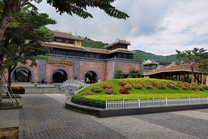 Ba Na Hills and Golden Bridge Private Tour - Authentic Highlights from Reviews