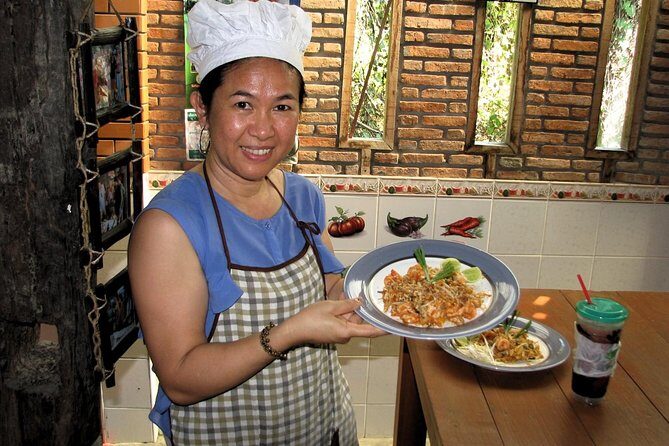 Baan Hongnual: Authentic Thai Cooking & Market Experience - Who Is This Tour Best For?