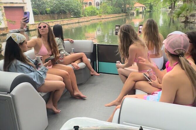 Bach Party Boat on Lake Austin 4 hours Up to 12 guests - The Booking and Pricing