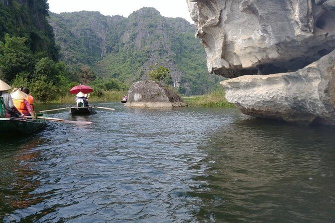 Bai Dinh pagoda & Trang An Grottoes Boating Full Day Trip - Insights From Reviewers