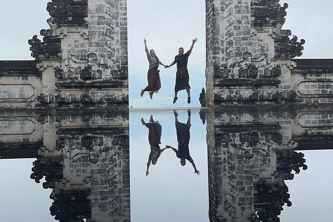 Bali Gate of Heaven, Swing and Waterfall - Authentic Coffee Experience