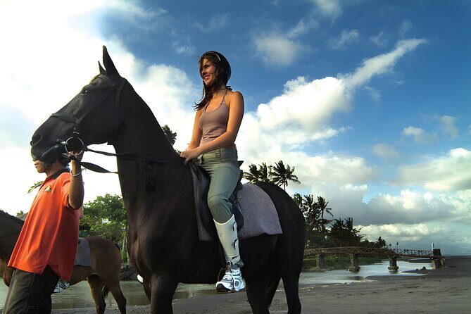 Bali Horse Riding in Saba Bay for 1 Hour with Pick Up Service - Who Will Love This Experience?