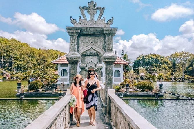 Bali Private Tour: Waterfall, Monkey forest and Tanah lot sunset - Who Should Consider This Tour?