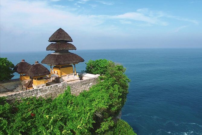 Bali's Spiritual Pillars - Uluwatu Temple Tour - Starting at Uluwatu: A Clifftop Marvel
