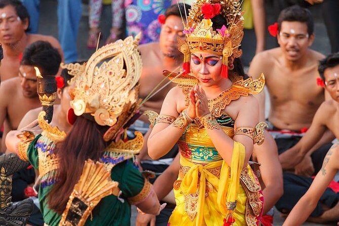 Balliswing.Feel the natural breeze as you paddle a giant swing in the stunning scenery!Instagram-worthy photo spot / Round trip hotel transfers included - FAQ About the Bali Swing Tour