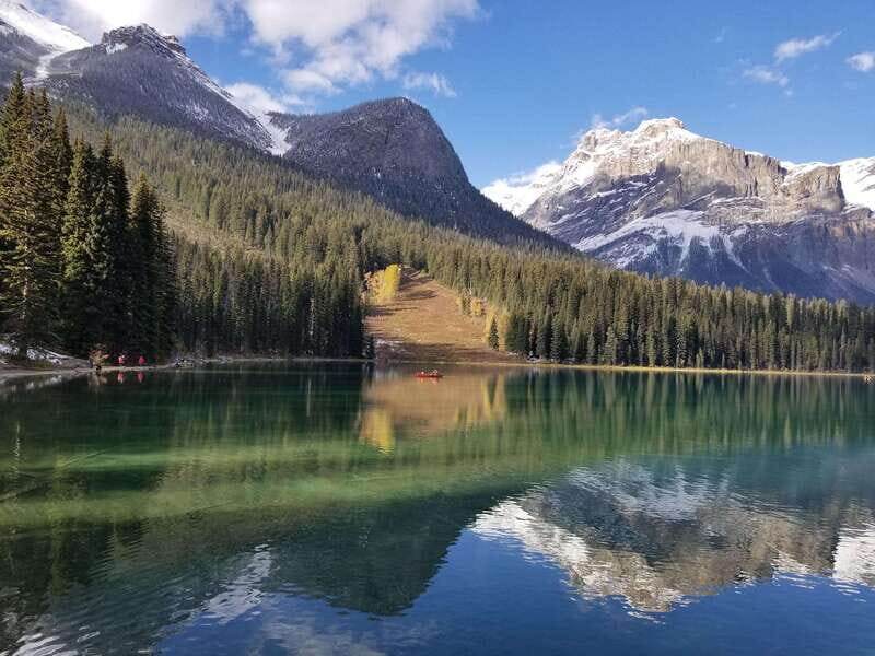 Banff/Calgary: Lake Louise, Moraine Lake and Emerald Lake - The Value of the Tour