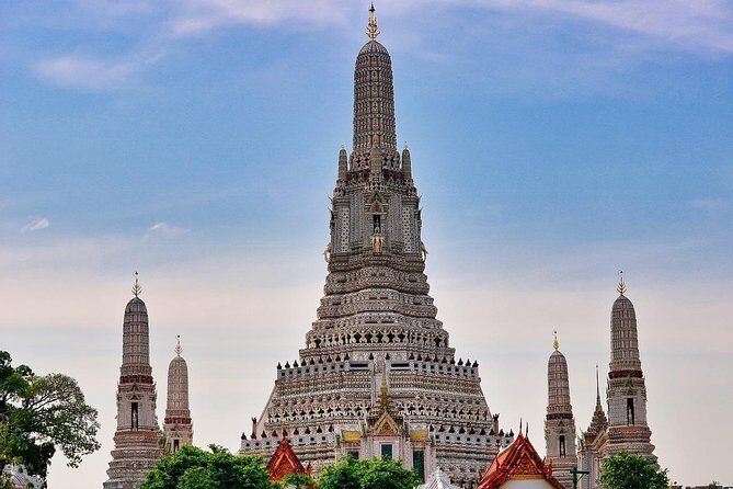 Bangkok City Tour with Guided Visit to Wat Arun - What Makes This Tour Stand Out?