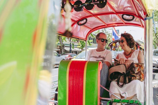 Bangkok Electric Tuk Tuk: Thonburi, Wang Lang & Food Tour - Thonburi Train Station: A Glimpse into the Past