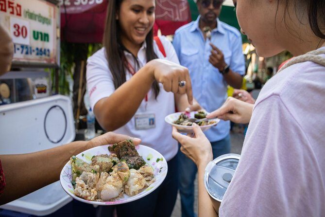 Bangkok Hidden Gems: Talad Noi, Chinatown & Street Food Tour - Who Should Choose This Tour?
