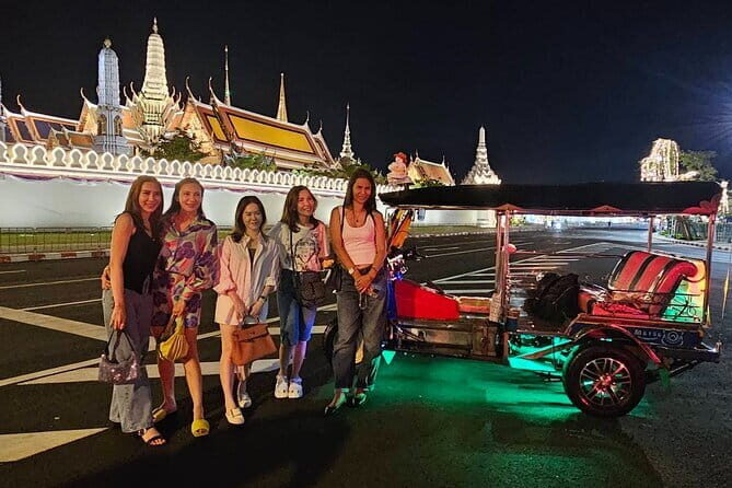 Bangkok TUK TUK Twilight Cultures Market and Food Taste - Food and Drinks