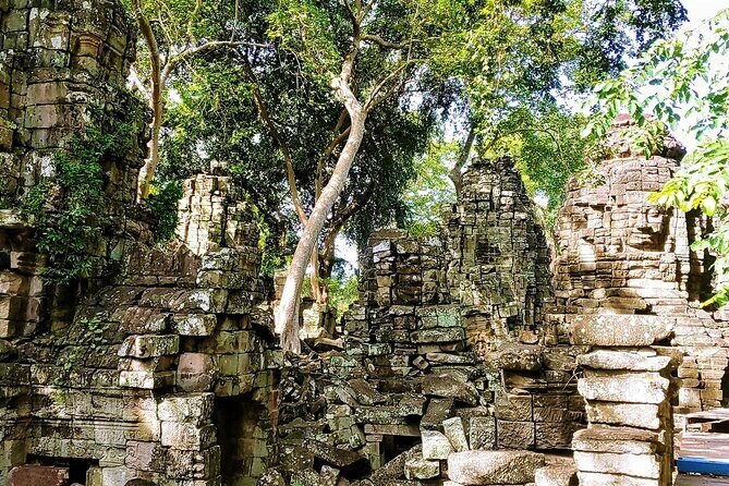 Banteay Chhmar Temple & Silk Farm Private Day Trip from Siem Reap - Visiting Banteay Toap: A Military Tribute