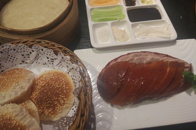 Beijing Evening Tour: Chaoyang Acrobatic Show with Peking Duck Dinner - What Travelers Say