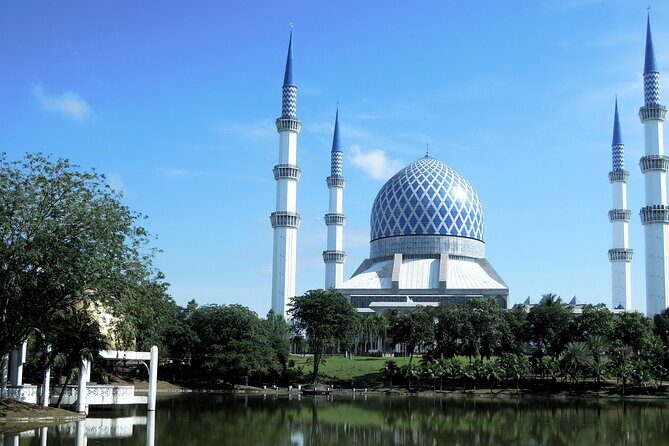 Blue Mosque And Batu Caves Private Tour from Kuala Lumpur - Considerations Before Booking