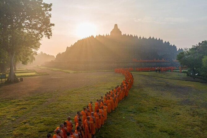 Borobudur Climb To The Top, Prambanan Temple And Ramayana Ballet - The Value of This Tour