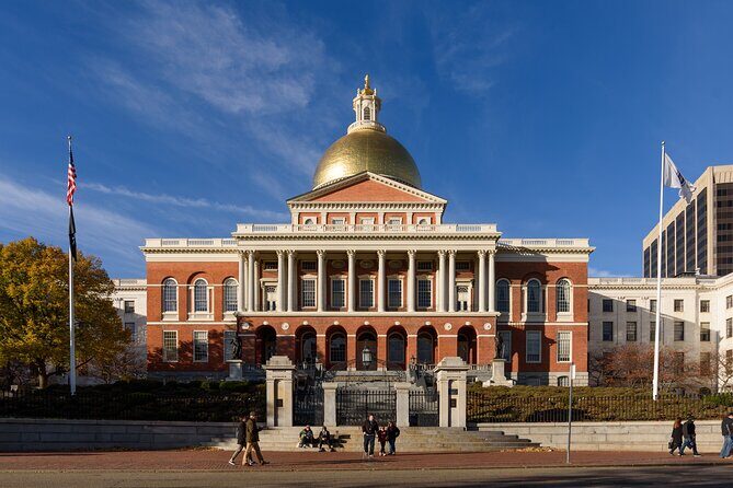 Boston Historical Freedom Trail and Cheers Landmark Tour - Authenticity and Practicality: What Travelers Can Expect
