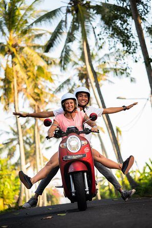 Canggu Scooter Lessons - The Instructor and Atmosphere