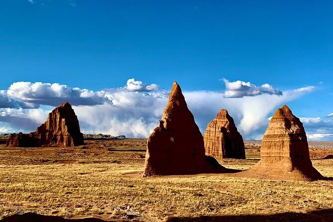 Capitol Reef Half Day Temples of the Sun and Moon (Shared Tour) - What Makes This Tour Stand Out?
