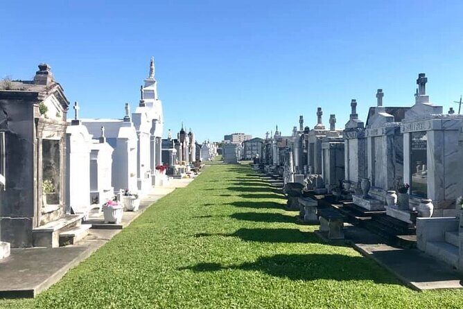 Cemetery Tour New Orleans - Why This Tour Offers True Value