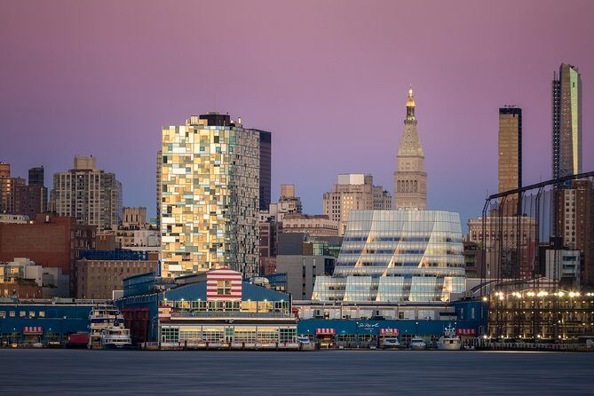 Chelsea Architecture and Art Tour with Award Winning NYC Guide - Exploring Manhattan’s Art and Architecture: What to Expect
