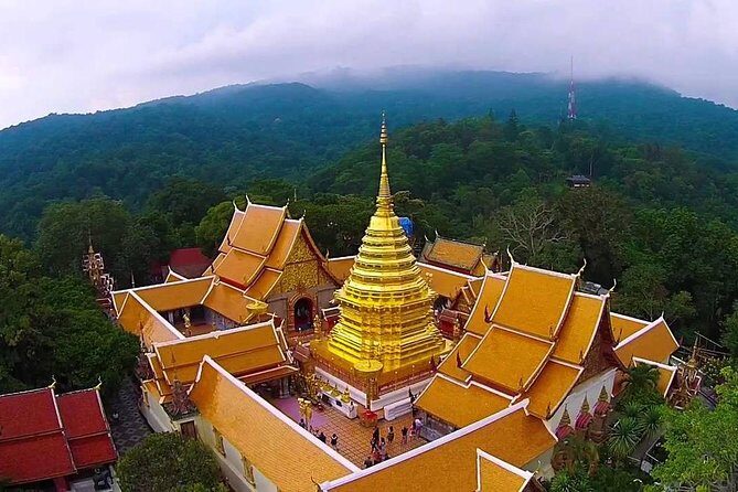 Chiang Mai RED TRUCK City Tour: Famous Attractions & Doi Suthep - Who Is This Tour Best For?