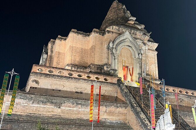 Chiang Mai Temples and Market Tuk-Tuk Evening Night Tour - Who Will Love This Tour?