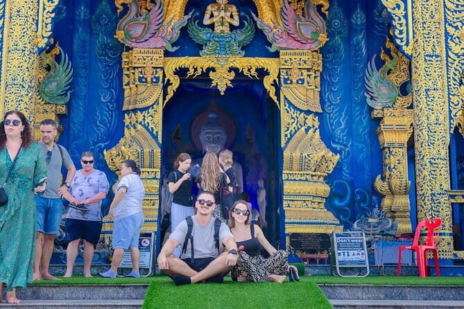 Chiang Rai White Blue Red Temples with Hot Spring from Chaing Mai - What Makes This Tour Stand Out?