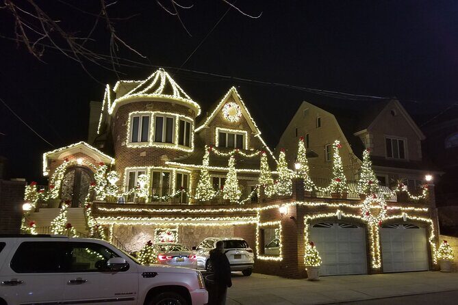 Christmas Lights Tour of Dyker Heights Brooklyn - Who This Tour Is Best For