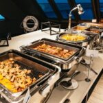City Cruises Chicago: Lake Michigan Lunch or Dinner Cruise - Who Should Go?