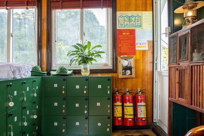 Cong Cruise Full-day Explore Halong Bay - Practical Tips for Travelers