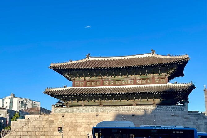 Contemporary & Retro Seoul Private Tour with Local Food Tasting - What Makes This Tour Special
