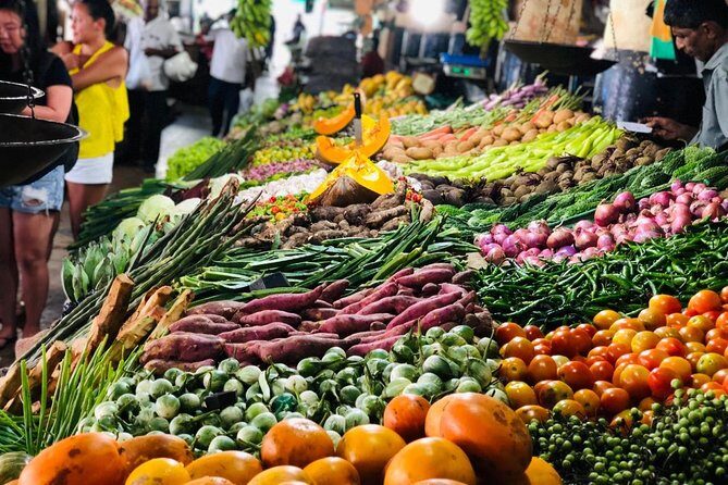Cook with Wasantha - Fish Market: A Fresh Catch in Action