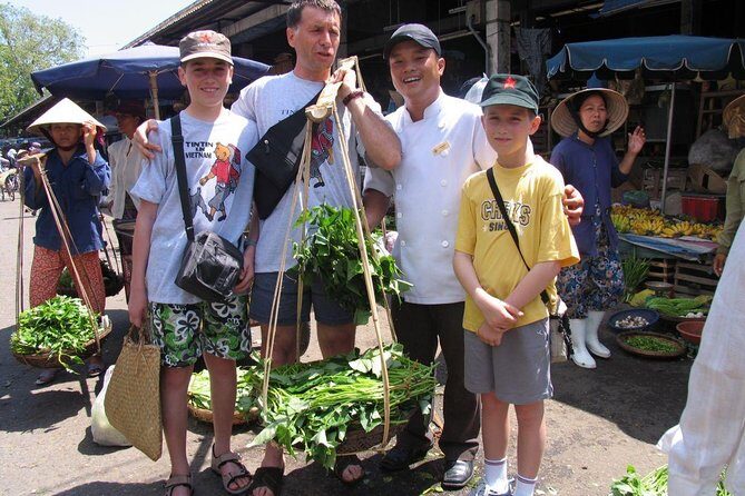 Cooking Class , Local Market , Basket Boat And CRABS FISHING - Who Is This Tour Best For?
