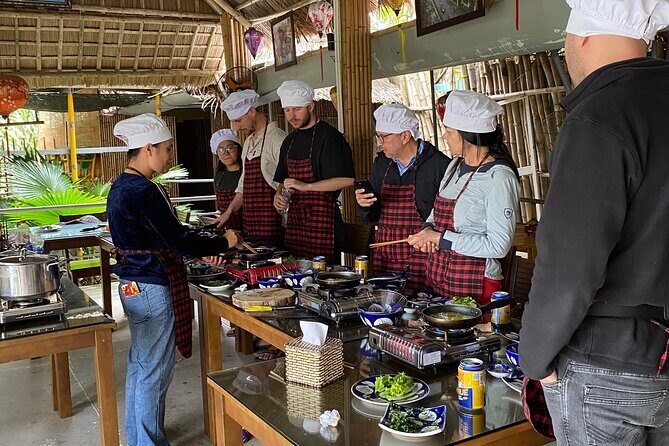 Cooking Class Lunch/ Dinner with Local Chef in Coconut Village - The Venue and Group Size