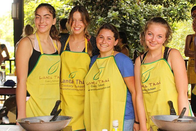 Cooking Experience at Lanta Thai Cookery School From Koh Lanta - What the Reviews Tell Us