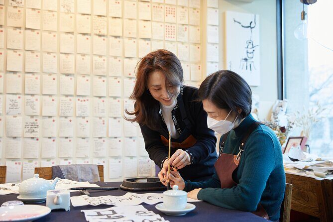 Create a Korean Calligraphy Scroll with Jeongju in Insadong Seoul - Why This Calligraphy Workshop Is Worth Your Time