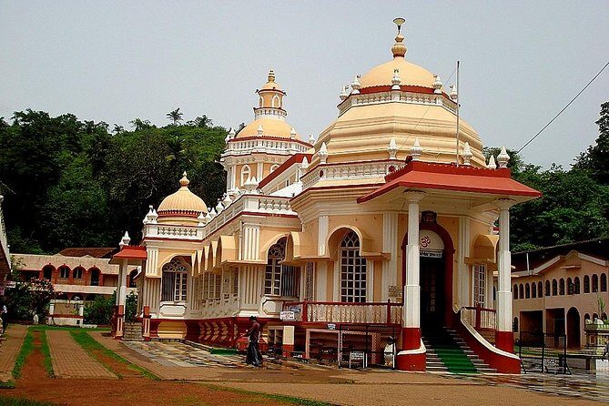 CULTURAL & HISTORIC DAY TOUR ATTRACTIONS - Churches, Temples & Spice Plantation - Transportation & Group Size: Comfort & Flexibility