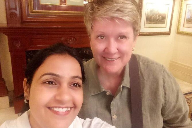 Customized Old & New Delhi Shopping Tour with Female Consultant - Authentic Experiences from Reviewers